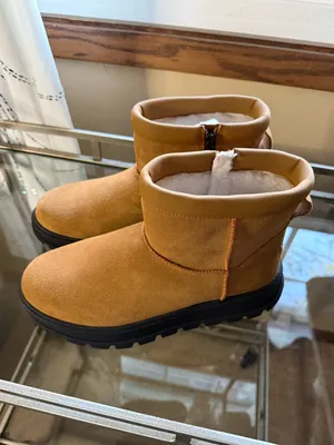 Koolaburra By UGG Women's Koola Mini Hybrid Booties thumbnail 2