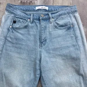 Kancan Jeans‎ Light Wash Distressed Jeans Sz 5/26 Raw Hem High Rise Denim Boho thumbnail 7