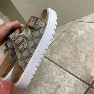 Birkenstock Arizona Platform Monogram Sandals Brown Tan White Lug Sole 38 L7 M5 thumbnail 6
