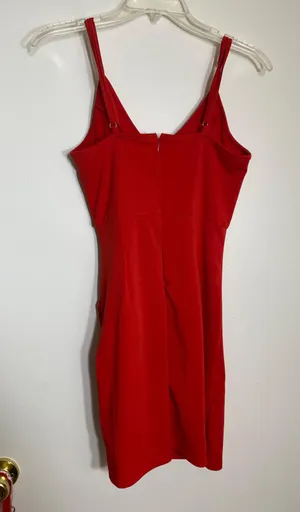 Red Dress thumbnail 2