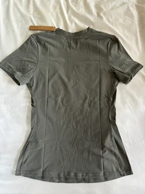 SKIMS Fits Everybody Short Sleeve T Shirt thumbnail 3