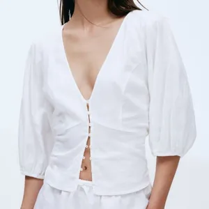 H&M White blouse thumbnail 1