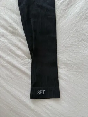 SET ACTIVE Black Cropped Long Sleeve Zip Up Scultflex Ribbed Logo thumbnail 8
