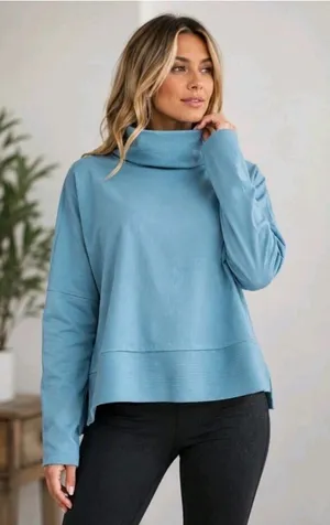 Tuckernuck Blue Thick Turtleneck Sweater size Small thumbnail 1