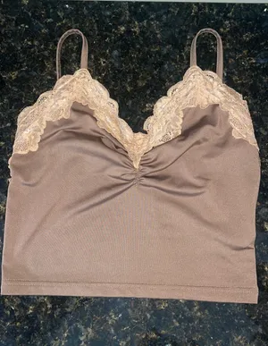 SheIn Crop Top thumbnail 1