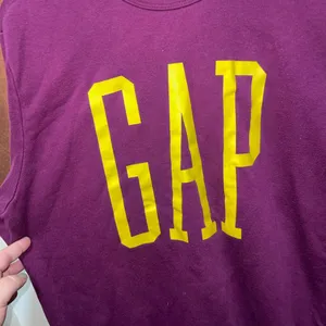 GAP Men's Crewneck Sweatshirt in Purple and Yellow Sz Medium thumbnail 4