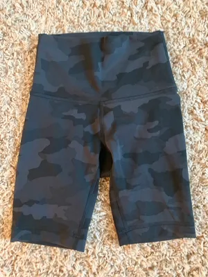 Lululemon Align Shorts 6” thumbnail 1