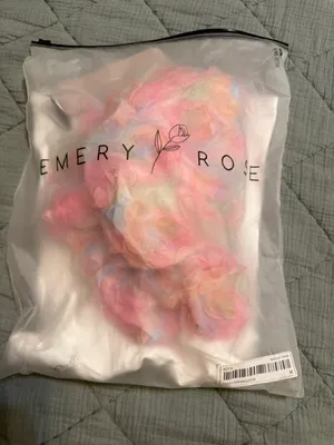 Emery Rose Clasi Floral Appliques Puff Sleeve Tee thumbnail 3