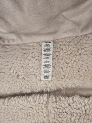 Alo Yoga Foxy Sherpa Jacket - Bone XS thumbnail 9