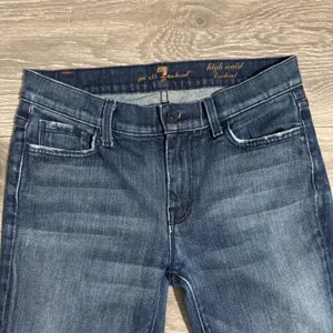 7 For‎ All Mankind Mid Waist Bootcut Y2K Jeans Women Sz 28 Dark Wash Cropped USA thumbnail 2