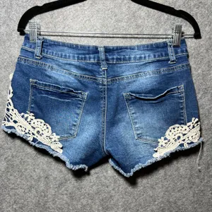 Bongo Blue Denim Shorts Crochet Lace Trim Distressed Frayed‎ Juniors Size 9 thumbnail 6