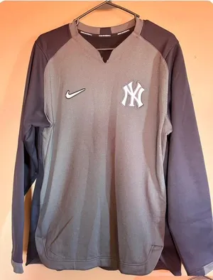 Yankees Pullover thumbnail 1