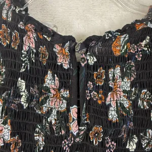 Veronica Beard Smocked Floral Blouse Black Pink Long Sleeve Top Size 4 thumbnail 7
