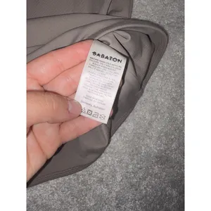 Aritzia Babaton Contour Squareneck T-Shirt xl taupe thumbnail 3