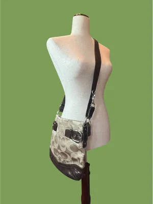 Coach F1616 Signature Buckle Shoulder Crossbody Bag thumbnail 3