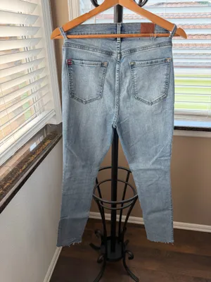 BDG Jeans High-Waisted thumbnail 2