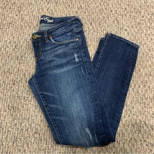 American Eagle Blue Skinny 77 Jeans - Size 2 Long thumbnail 4