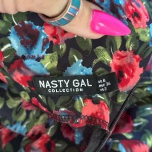 NastyGal Maxi Dress 2 Black Red Floral Open Cowl Back Side Slit‎ Dark Romance thumbnail 4