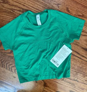 Lululemon Swiftly Tech Short Sleeve thumbnail 1