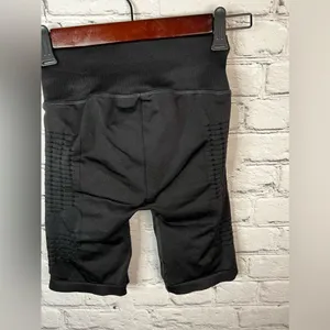GYMSHARK‎ GLOW Seamless Black Shorts Cutout Perforated XS Stretch Workout NWOT thumbnail 5