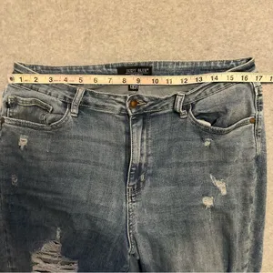 Judy Blue High Waist Destroyed Boyfriend denim jeans size 13/31 thumbnail 7