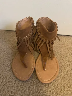Cape Robbin Emily-6 Suede Fringe Cuffed Thong Sandals Brown Boho Size 7 thumbnail 3