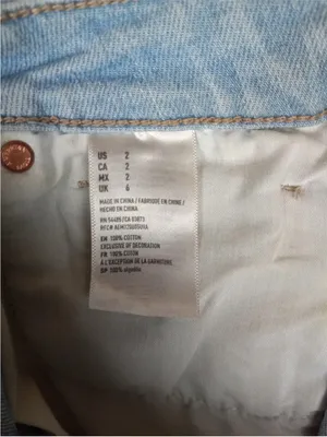 American Eagle Womens Size 2 Denim Relaxed Mom Shorts Raw Hem Destroyed thumbnail 8