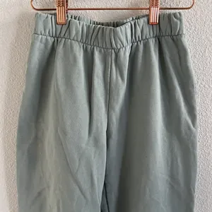 Brandy Melville John Galt Green Sweatpants Joggger Pants Thick Cotton OS/Small thumbnail 2