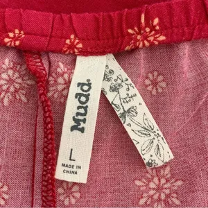 NWOT Mudd Women’s Size Large Red Floral Romper thumbnail 9
