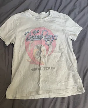 Abercrombie tee thumbnail 1