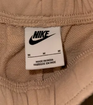 Nike joggers thumbnail 4