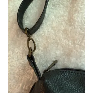 GH Bass Pebbled Leather Purse Dark Green Slouchy Crossbody Adjustable Strap thumbnail 9