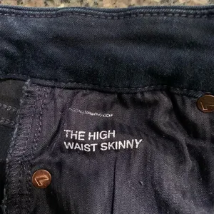 7 For All Mankind Jeans. Size: 25. Dark Wash, Skinny. thumbnail 6