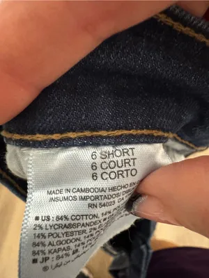 Old Navy Curvy/Profile Mid-Rise Straight Leg Jeans thumbnail 4