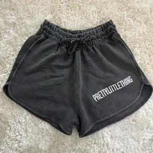 PrettyLittleThing Women's Black Shorts thumbnail 1