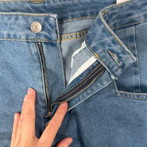 Y2K Baggy Large 34 Jeans Wide Leg High Waisted Blue Medium Wash Grunge Punk 90s thumbnail 5
