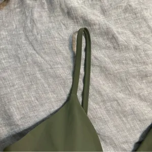 Lululemon Still Now Sports Bra Light Support A/B Cup Army Green Size 8 Yoga thumbnail 4