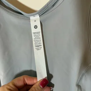 Lululemon NWT Nulux ™ Racerback Cropped Run Tank. Size 10. Color ICEG (Ice Grey) thumbnail 3