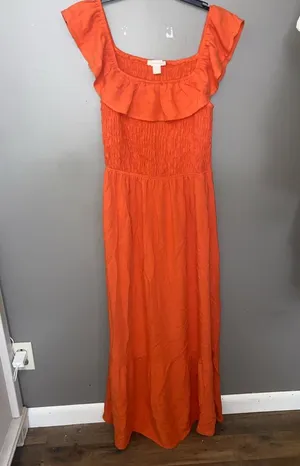 Le Chateau Orange Maxi Dress thumbnail 1