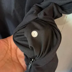 Lululemon Size 8 Close to Crossing Long Sleeve shirt Black Active #1000 thumbnail 6