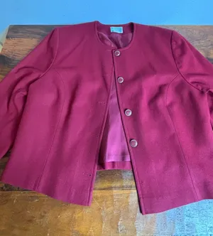 Pendleton Vintage Blazer Burgundy Round‎ Neck Button Front 100% Virgin Wool thumbnail 1
