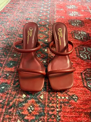 Miss Lola Burgundy Heels thumbnail 3