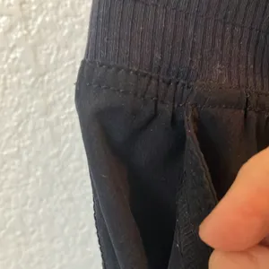 FINAL MARKDOWN Lucy shorts large Black thumbnail 3