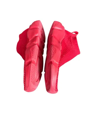 Women’s Red Knit Slip-On Athletic Sneakers thumbnail 4