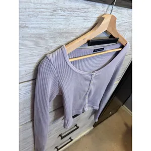Brandy Melville Zelly Top Lavender Purple Ribbed Button Down Long Sleeve Medium thumbnail 4