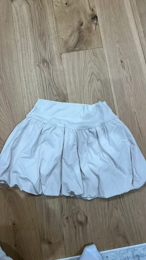 Aerie khaki athletic bubble skirt thumbnail 3