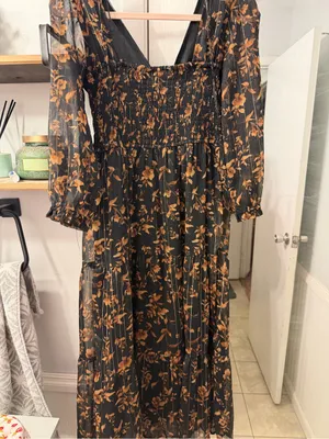 Sincerely Jules Black Midi Dress with Tan Floral Print thumbnail 6