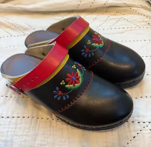Vintage Swedish Wooden Clogs Embroidered Floral Leather Mules Black Red EU 38 thumbnail 1