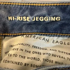 American Eagle Jeans Size 10 Inseam 26 inches Hi-Rise Jegging thumbnail 12