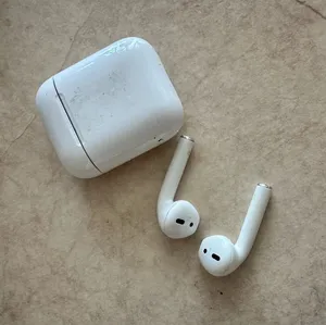 AirPods White thumbnail 1